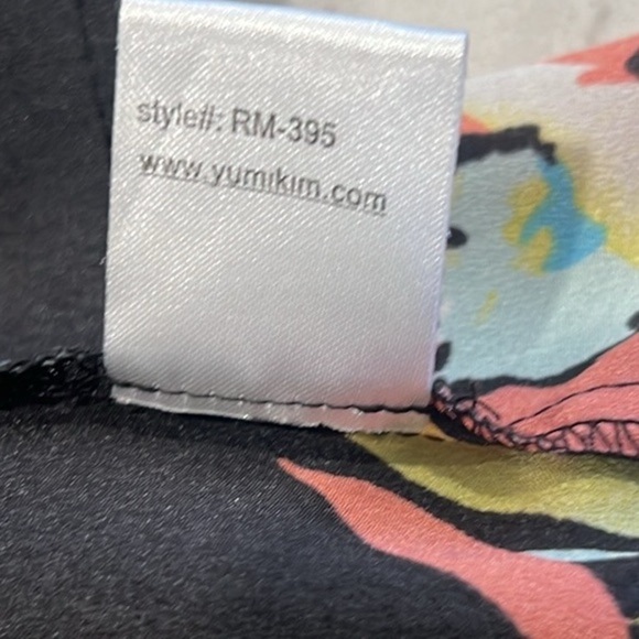 ⭐️Anthro’s Yumi Kim,Lea Wrap,POCKETS, Floral Sleeveless Black Romper, Size L - Picture 16 of 16